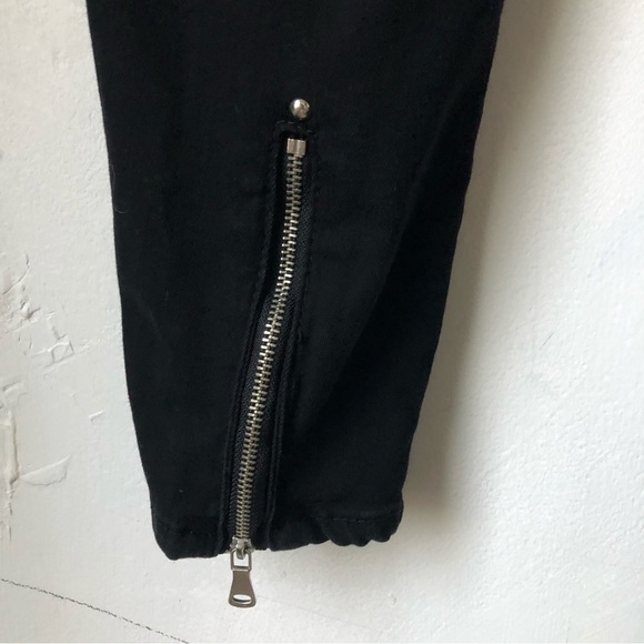 BLANK NYC Women’s Black Cotton Denim Cropped Cargo Pants Zipped Hems Size 29 - Picture 5 of 10